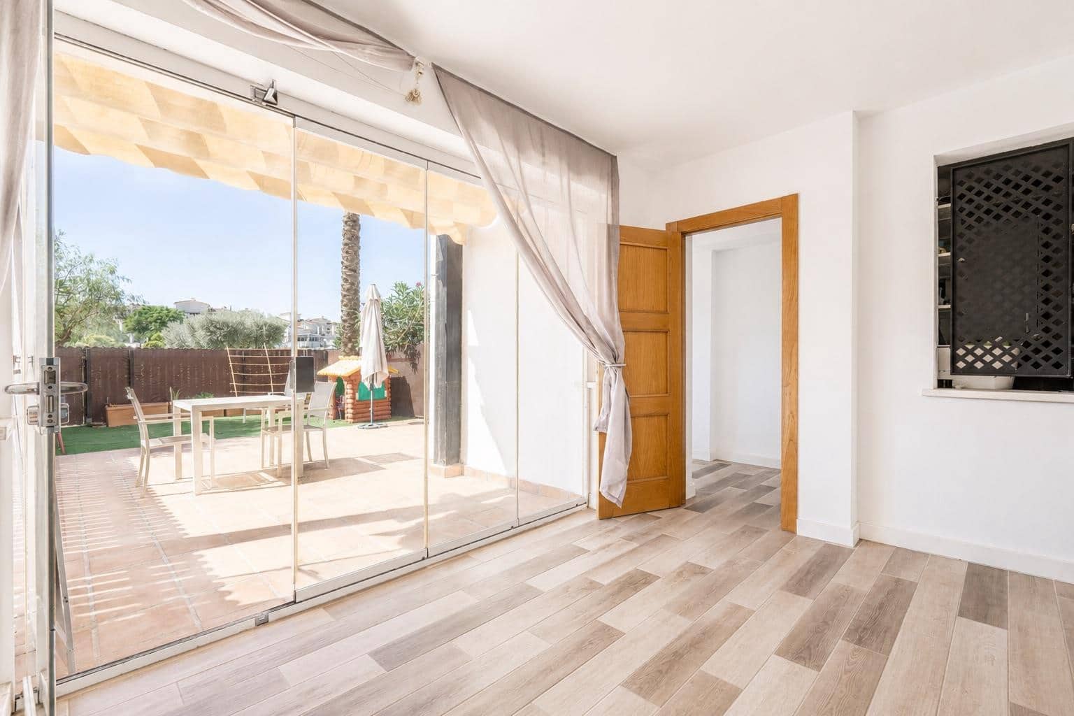 3 bedroom Apartment for sale in La Torre Golf Resort - € 285,000 (Ref: 10044452)