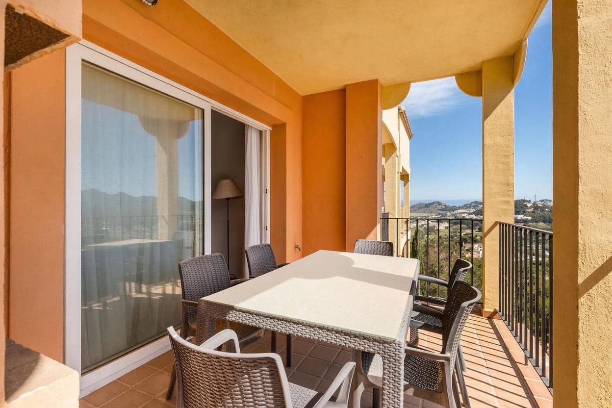 3 sypialnia Apartament na sprzedaż w La Manga Club z basenem - 225 000 € (Ref: 10080385)