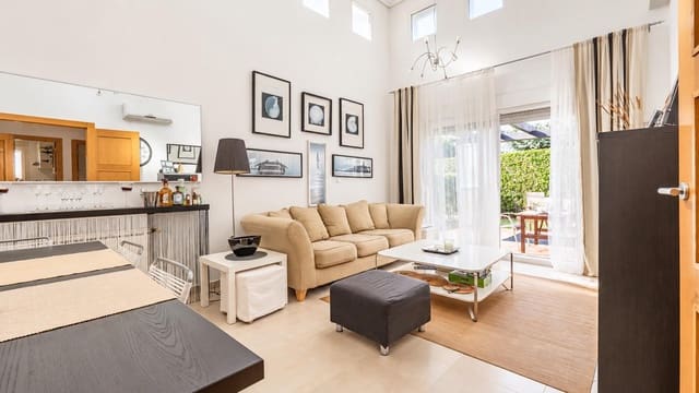 2 camera da letto Villa in vendita in La Torre Golf Resort, Torre-Pacheco con piscina - 255.000 € (Rif: 10123418)