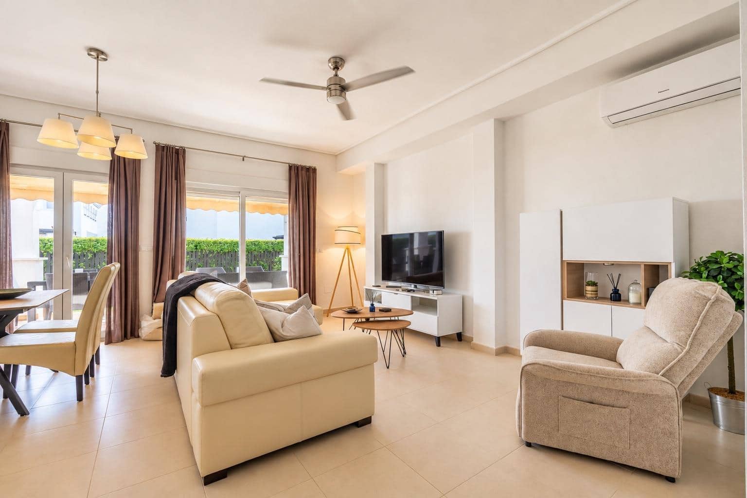 3 camera da letto Villa in vendita in La Torre Golf Resort con piscina garage - 345.000 € (Rif: 10127674)