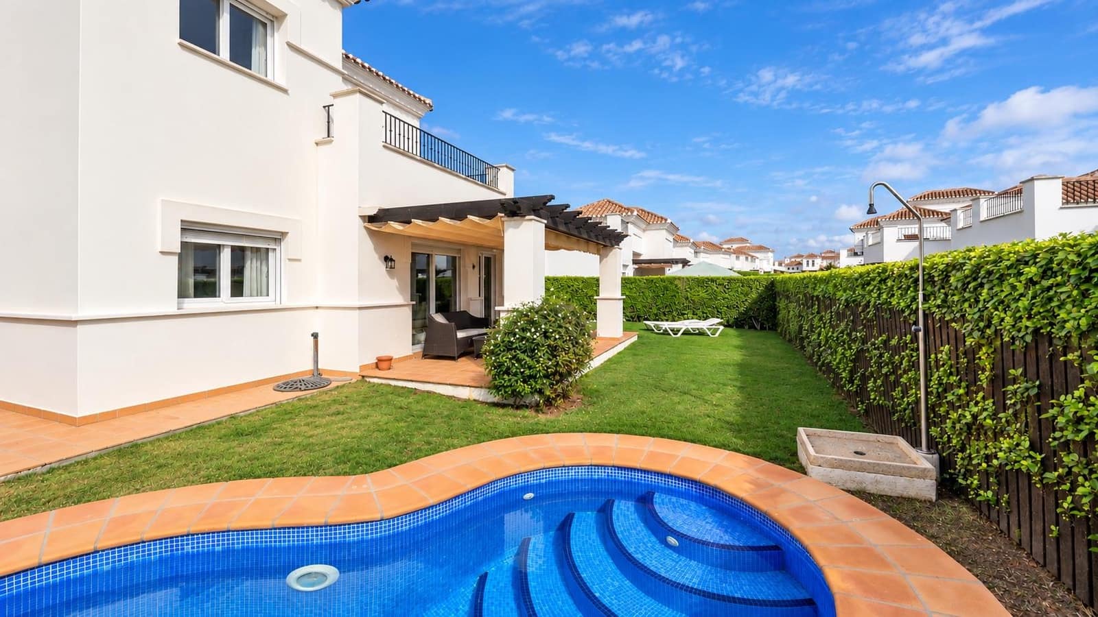 3 camera da letto Villa in vendita in La Torre Golf Resort con piscina garage - 345.000 € (Rif: 10127674)