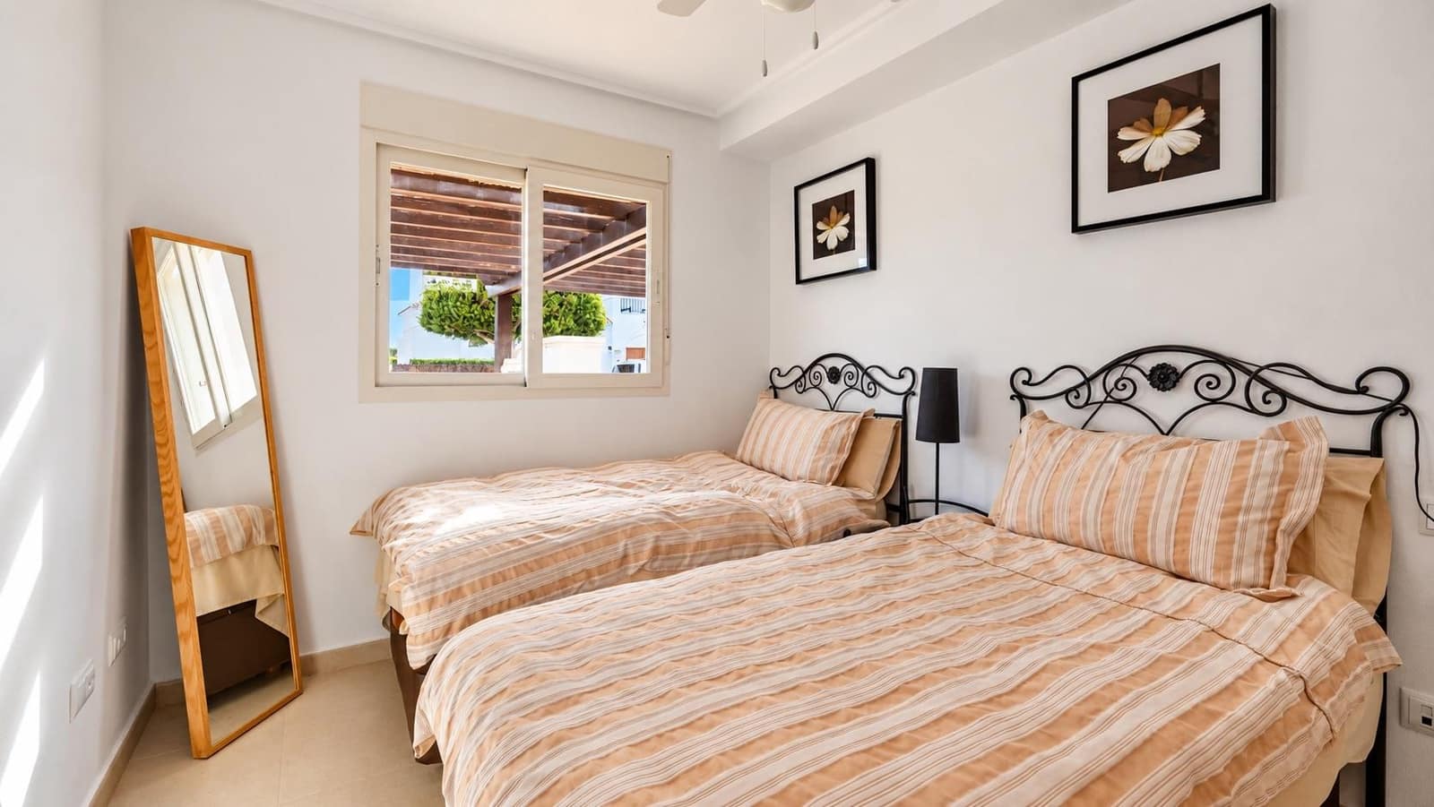 2 bedroom Townhouse for sale in La Torre Golf Resort with pool garage - € 180,000 (Ref: 10132389)