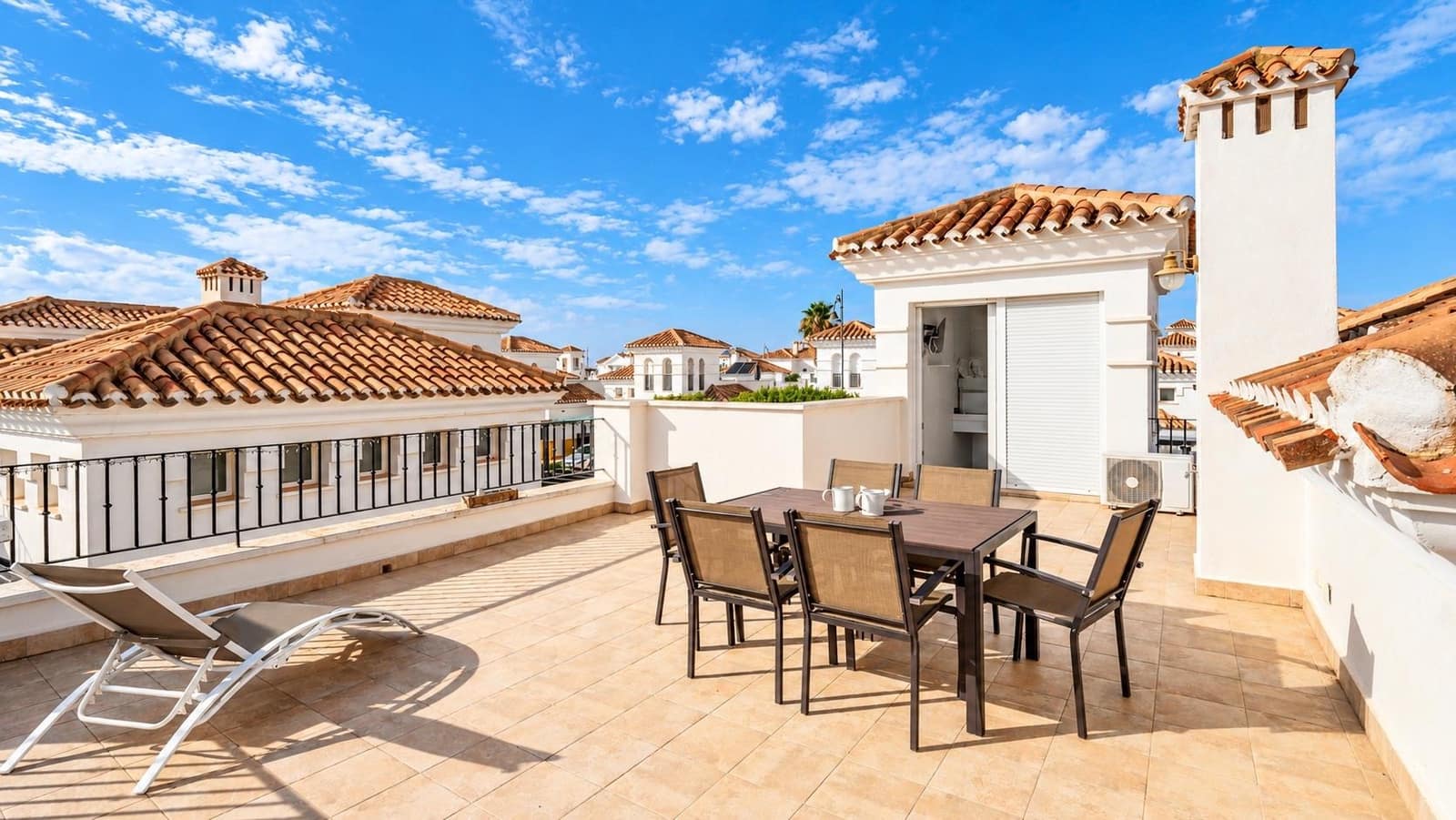 3 soveværelse Villa til salg i La Torre Golf Resort med swimmingpool garage - € 300.000 (Ref: 10132390)