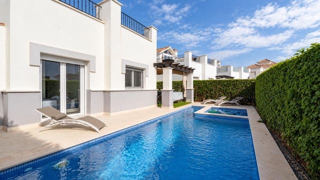3 soveværelse Villa til salg i La Torre Golf Resort, Torre-Pacheco med swimmingpool garage - € 300.000 (Ref: 10132390)
