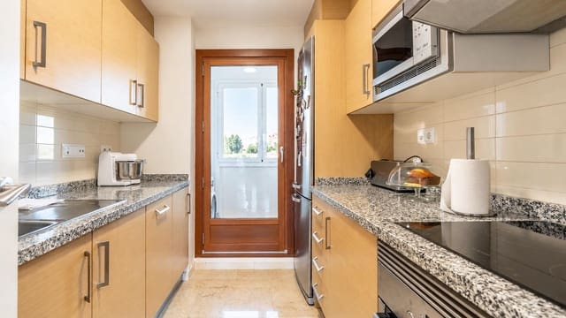 2 chambre Appartement à vendre à El Valle Golf Resort, Murcie ville avec piscine garage - 239 000 € (Ref: 10135617)