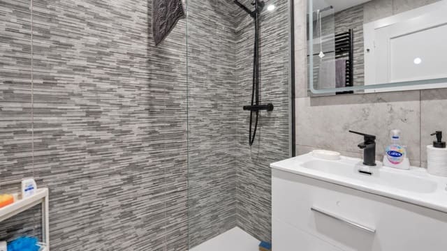 Apartamento de 2 habitaciones en La Torre Golf Resort, Torre-Pacheco en venta con piscina - 165.000 € (Ref: 10164152)