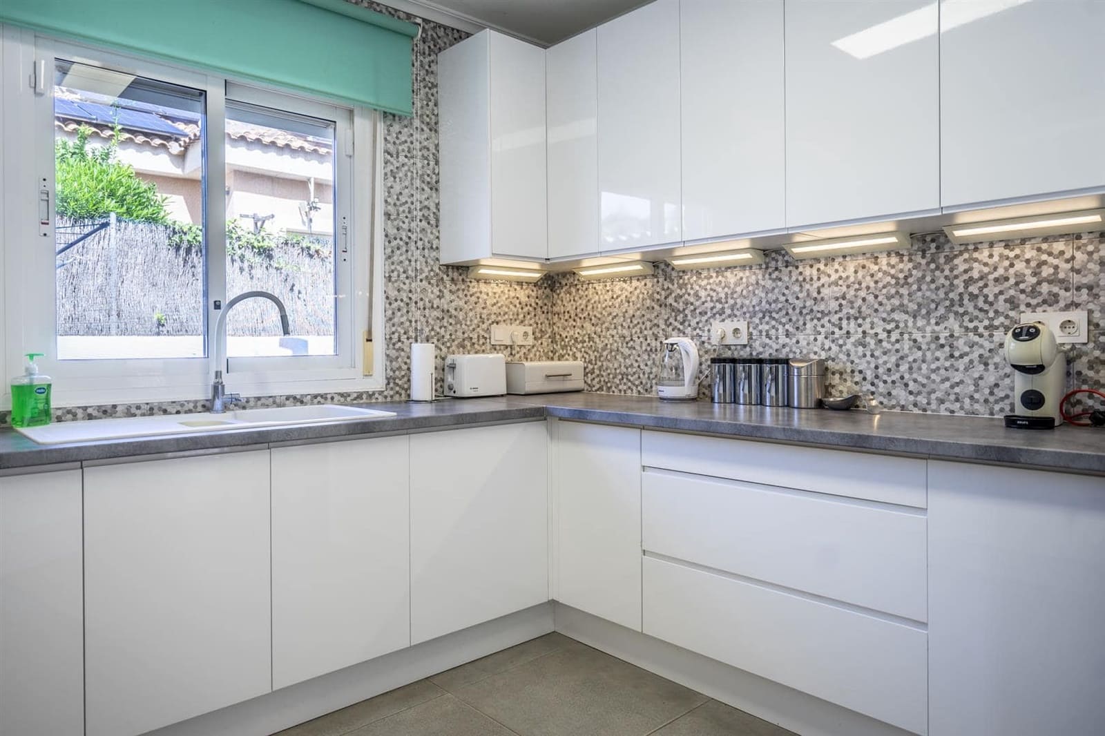 4 sypialnia Willa na sprzedaż w Gea y Truyols z basenem - 340 000 € (Ref: 10166083)