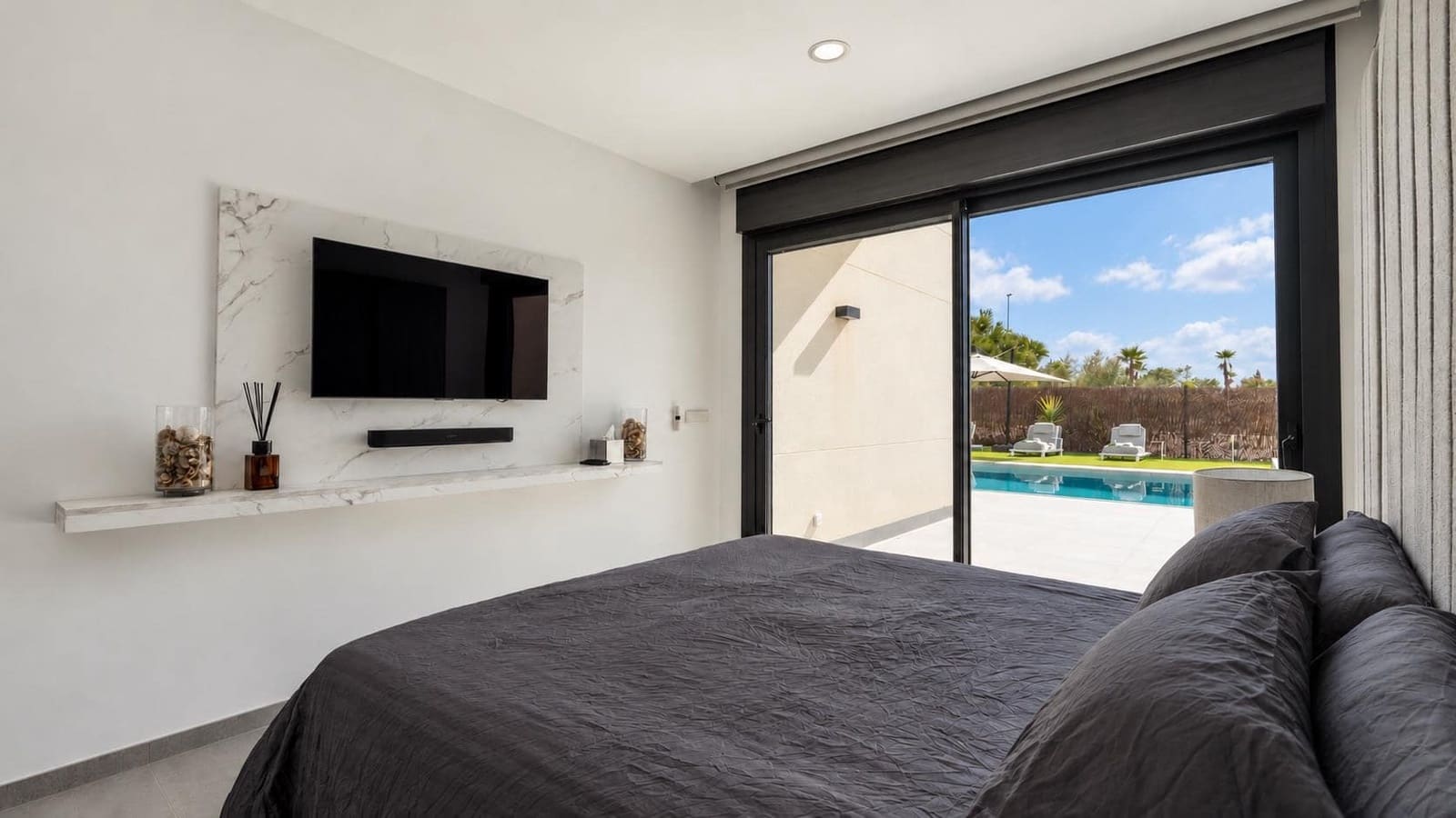 4 bedroom Villa for sale in Banos y Mendigo with pool garage - € 1,100,000 (Ref: 10168153)