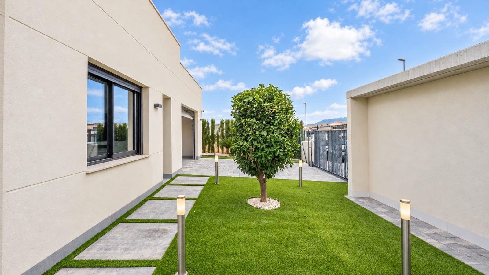 4 bedroom Villa for sale in Banos y Mendigo with pool garage - € 1,100,000 (Ref: 10168153)