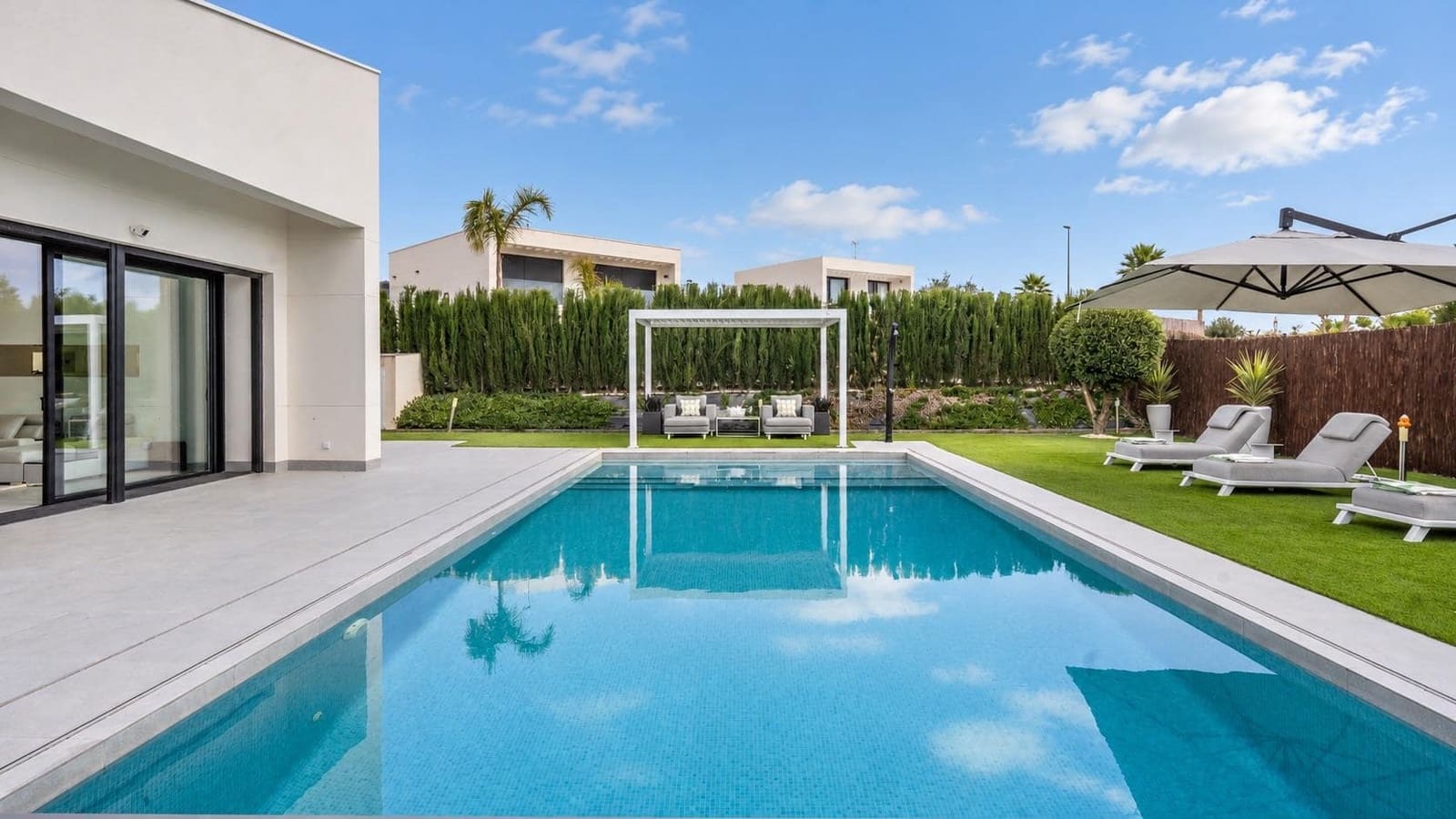 4 bedroom Villa for sale in Banos y Mendigo with pool garage - € 1,100,000 (Ref: 10168153)