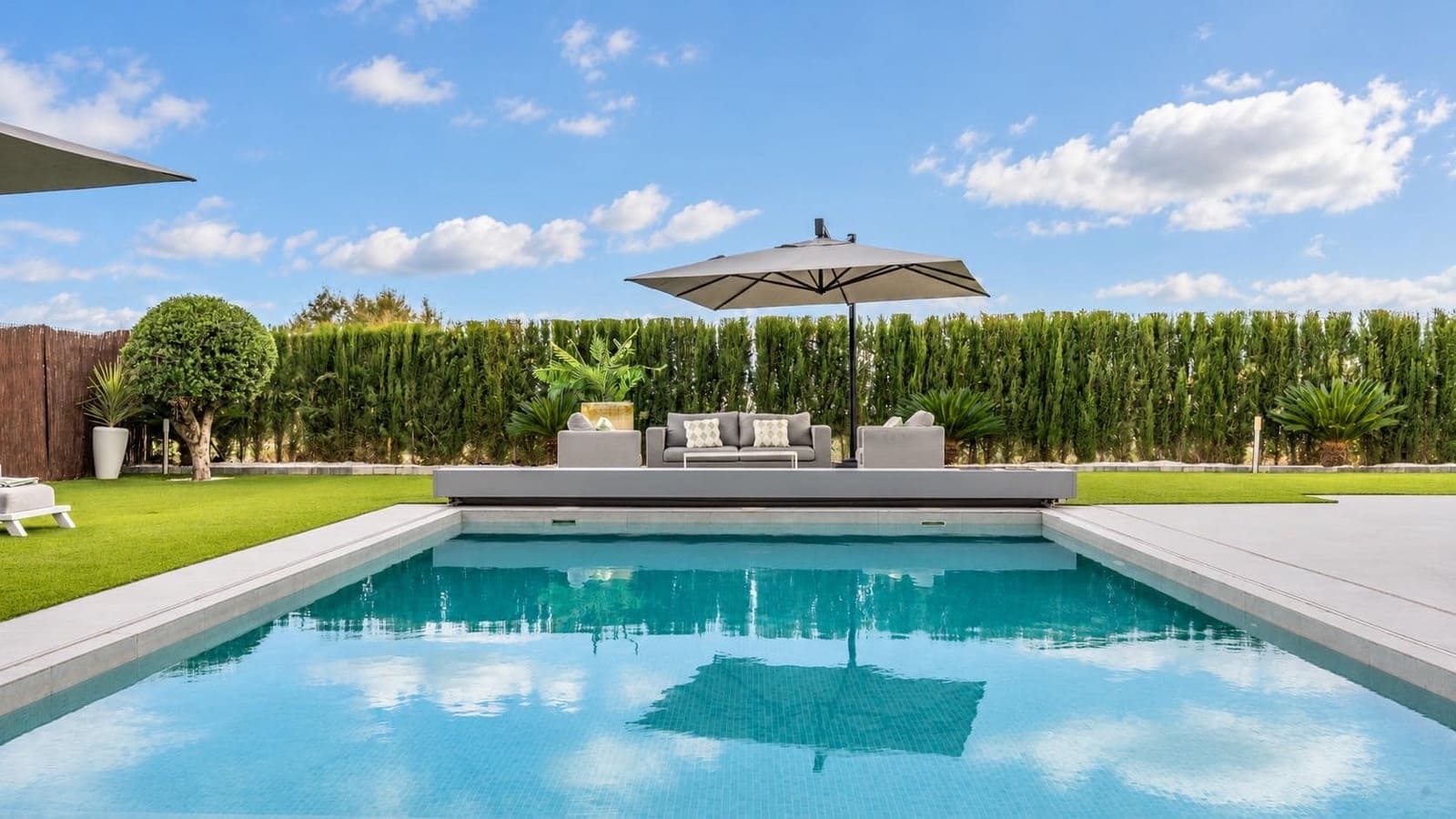 4 bedroom Villa for sale in Banos y Mendigo with pool garage - € 1,100,000 (Ref: 10168153)