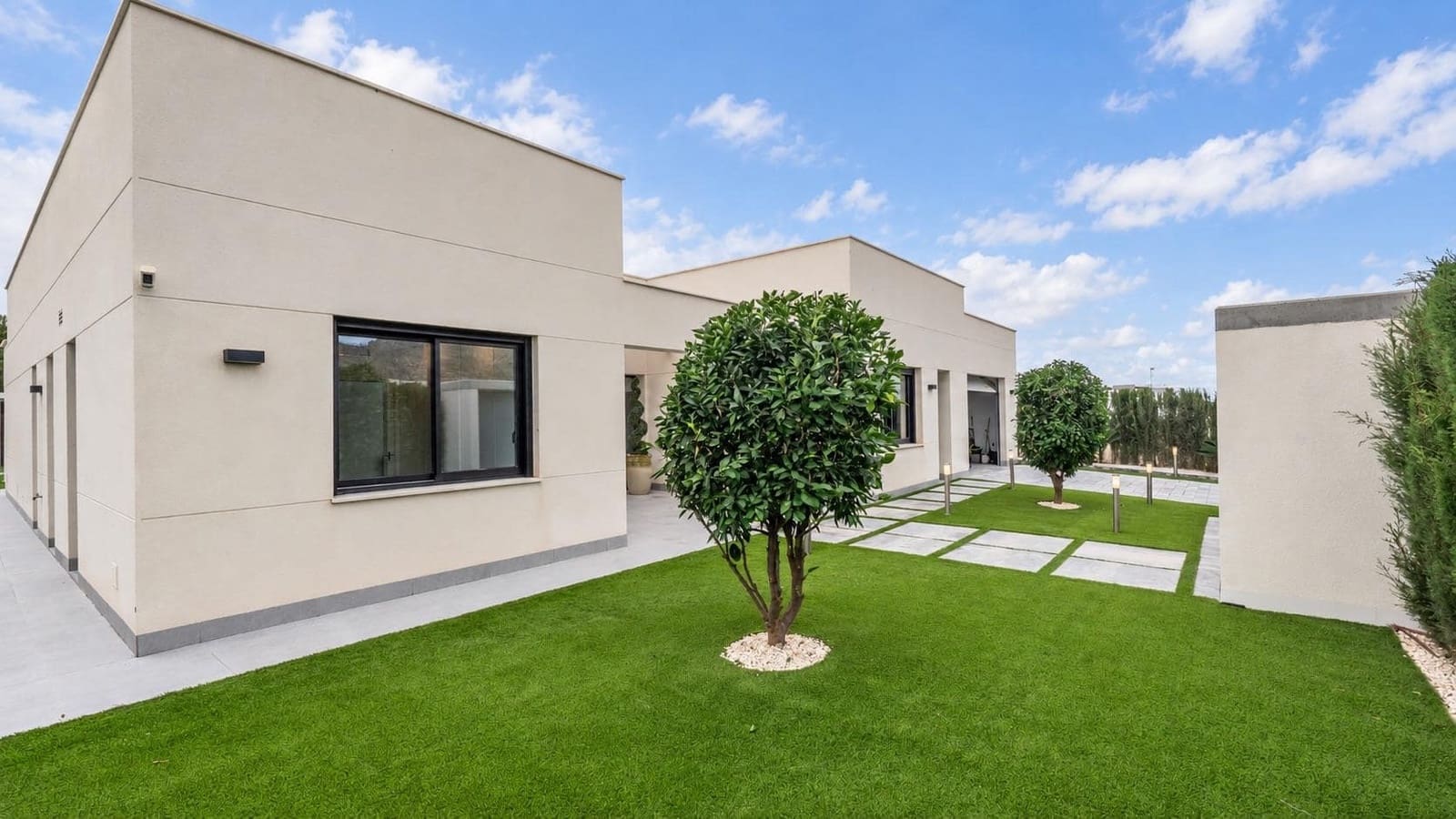 4 bedroom Villa for sale in Banos y Mendigo with pool garage - € 1,100,000 (Ref: 10168153)