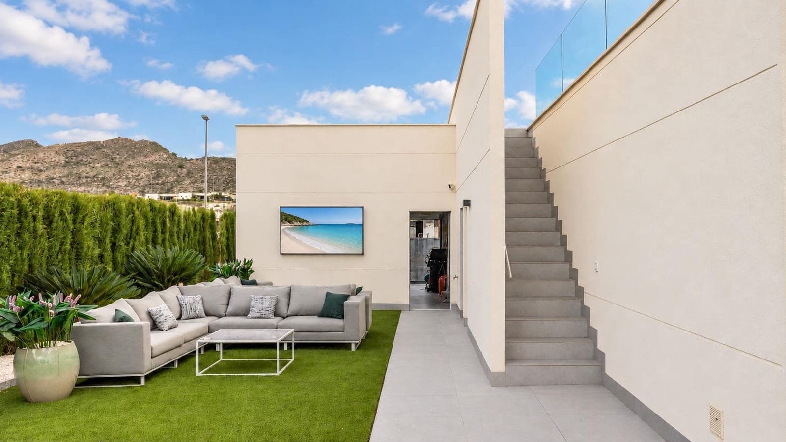 4 bedroom Villa for sale in Banos y Mendigo with pool garage - € 1,100,000 (Ref: 10168153)