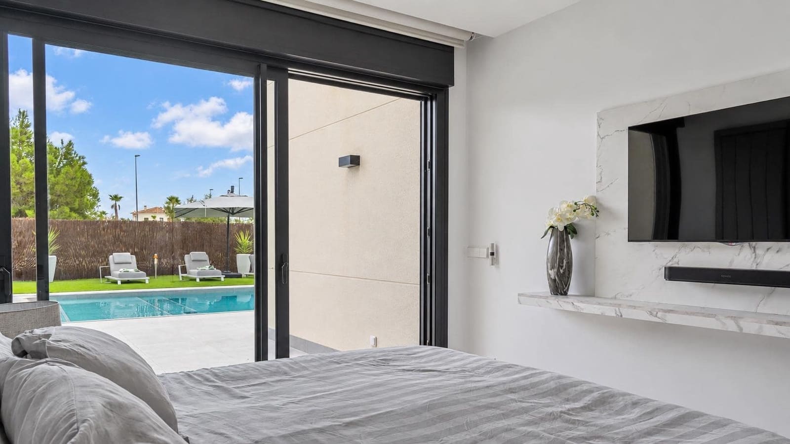 4 bedroom Villa for sale in Banos y Mendigo with pool garage - € 1,100,000 (Ref: 10168153)
