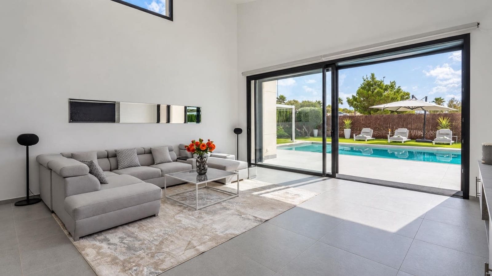 4 bedroom Villa for sale in Banos y Mendigo with pool garage - € 1,100,000 (Ref: 10168153)