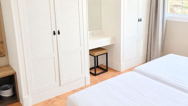 2 bedroom Apartment for sale in La Manga Club, Cartagena with pool - € 160,000 (Ref: 10170524)