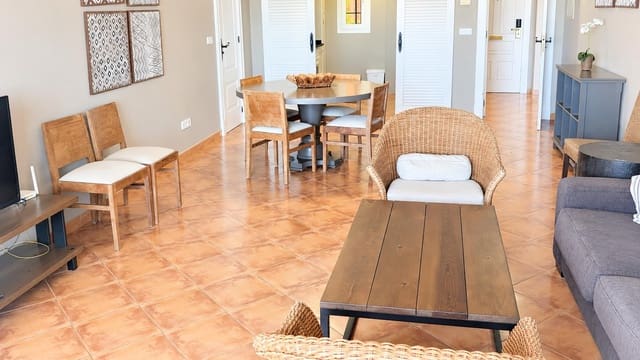 2 soveværelse Lejlighed til salg i La Manga Club, Cartagena med swimmingpool - € 160.000 (Ref: 10170524)