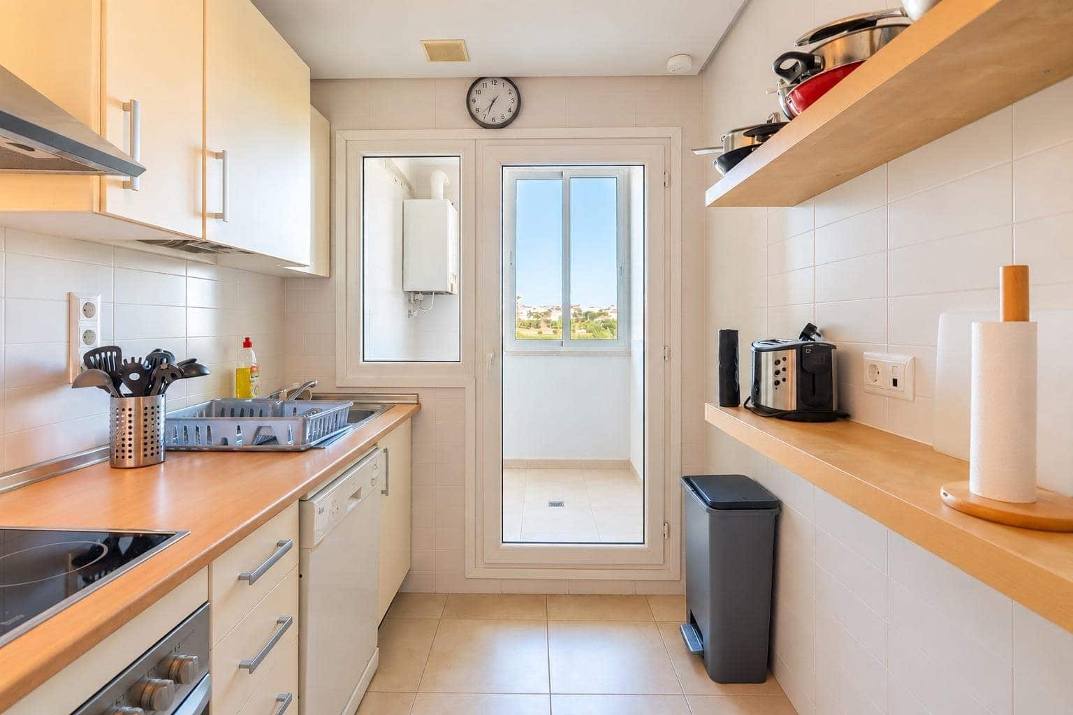2 soverom Leilighet til salgs i La Torre Golf Resort med svømmebasseng - € 180 000 (Ref: 10173179)