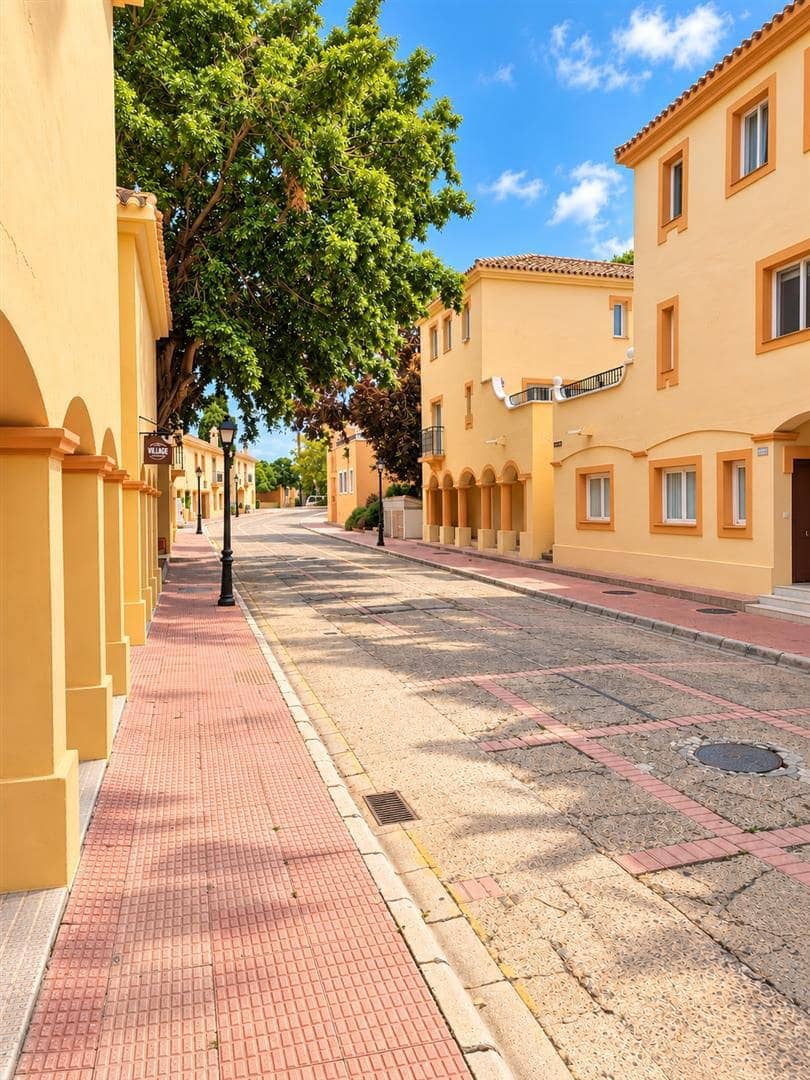 2 soveværelse Byhus til salg i La Manga Club med swimmingpool - € 150.000 (Ref: 10174347)