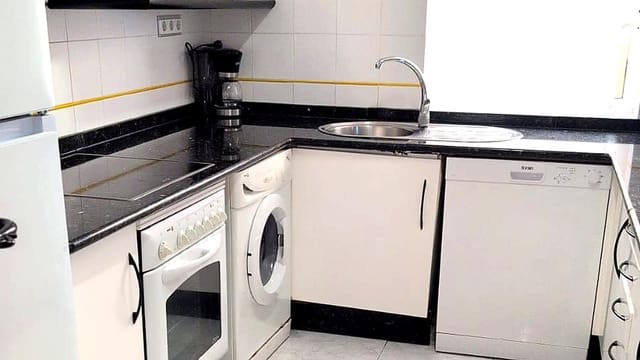 2 soveværelse Byhus til salg i La Manga Club, Cartagena med swimmingpool - € 150.000 (Ref: 10174347)