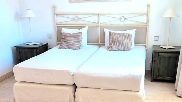 2 soveværelse Byhus til salg i La Manga Club, Cartagena med swimmingpool - € 150.000 (Ref: 10174347)
