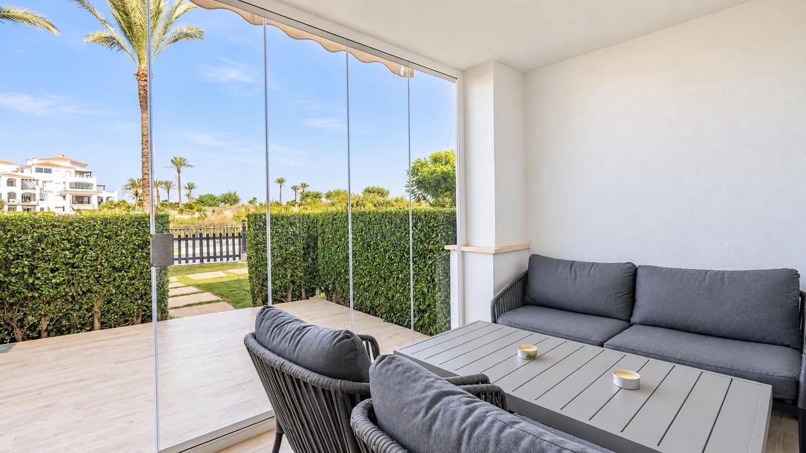 2 soverom Leilighet til salgs i La Torre Golf Resort med svømmebasseng - € 165 000 (Ref: 10174348)