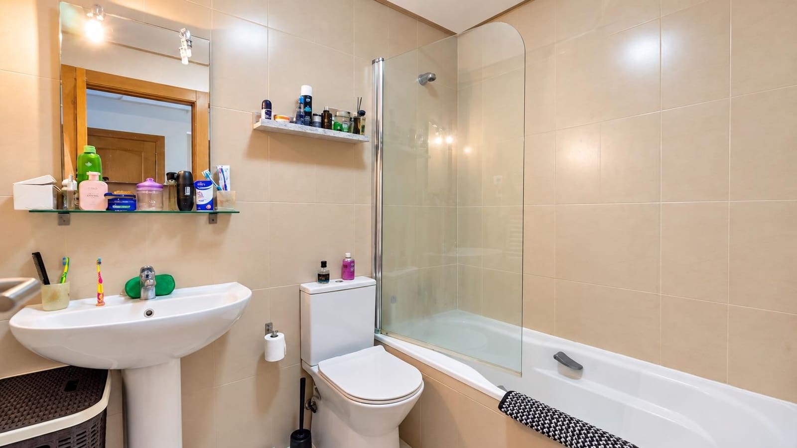 Casa de 2 habitaciones en La Torre Golf Resort en venta con piscina garaje - 200.000 € (Ref: 10176352)