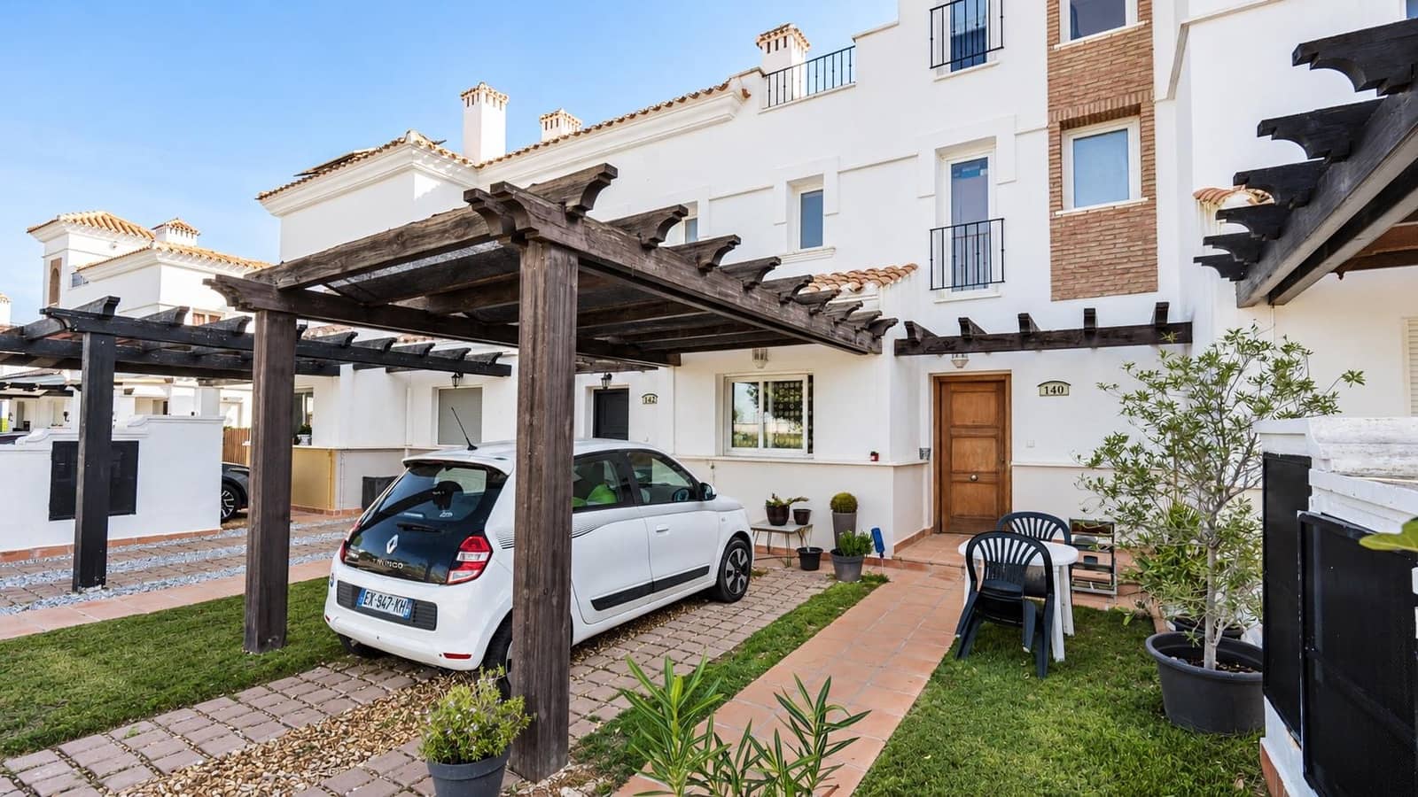 Casa de 2 habitaciones en La Torre Golf Resort en venta con piscina garaje - 200.000 € (Ref: 10176352)
