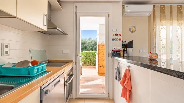Casa de 2 habitaciones en La Torre Golf Resort, Torre-Pacheco en venta con piscina garaje - 200.000 € (Ref: 10176352)