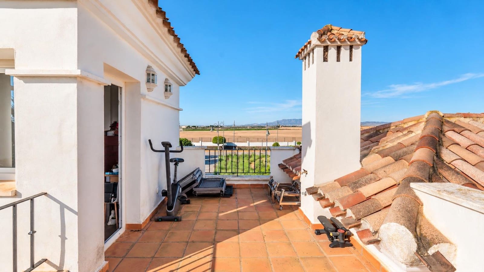 Casa de 2 habitaciones en La Torre Golf Resort en venta con piscina garaje - 200.000 € (Ref: 10176352)