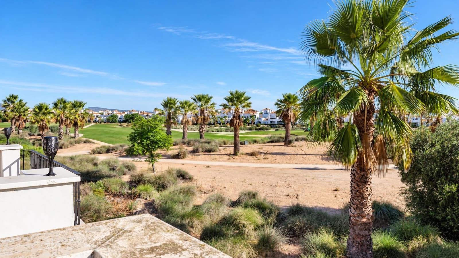 Casa de 2 habitaciones en La Torre Golf Resort en venta con piscina garaje - 200.000 € (Ref: 10176352)