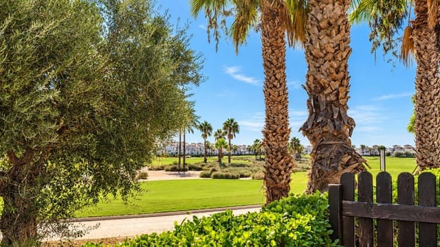 Casa de 2 habitaciones en La Torre Golf Resort, Torre-Pacheco en venta con piscina garaje - 200.000 € (Ref: 10176352)