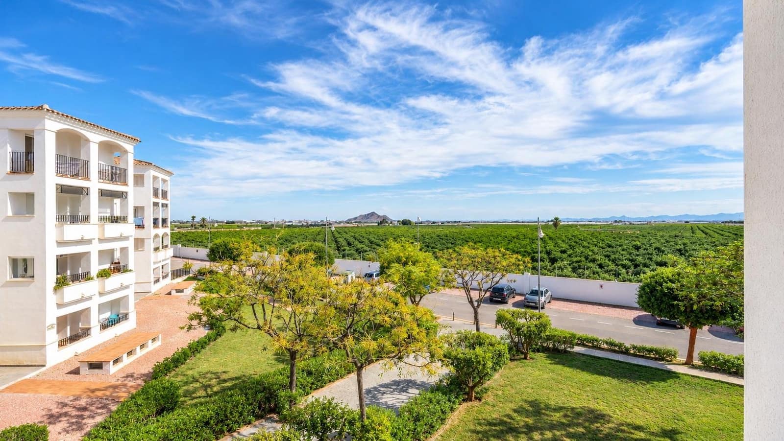 2 Zimmer Apartment zu verkaufen in La Torre Golf Resort mit Pool - 175.000 € (Ref: 10179959)