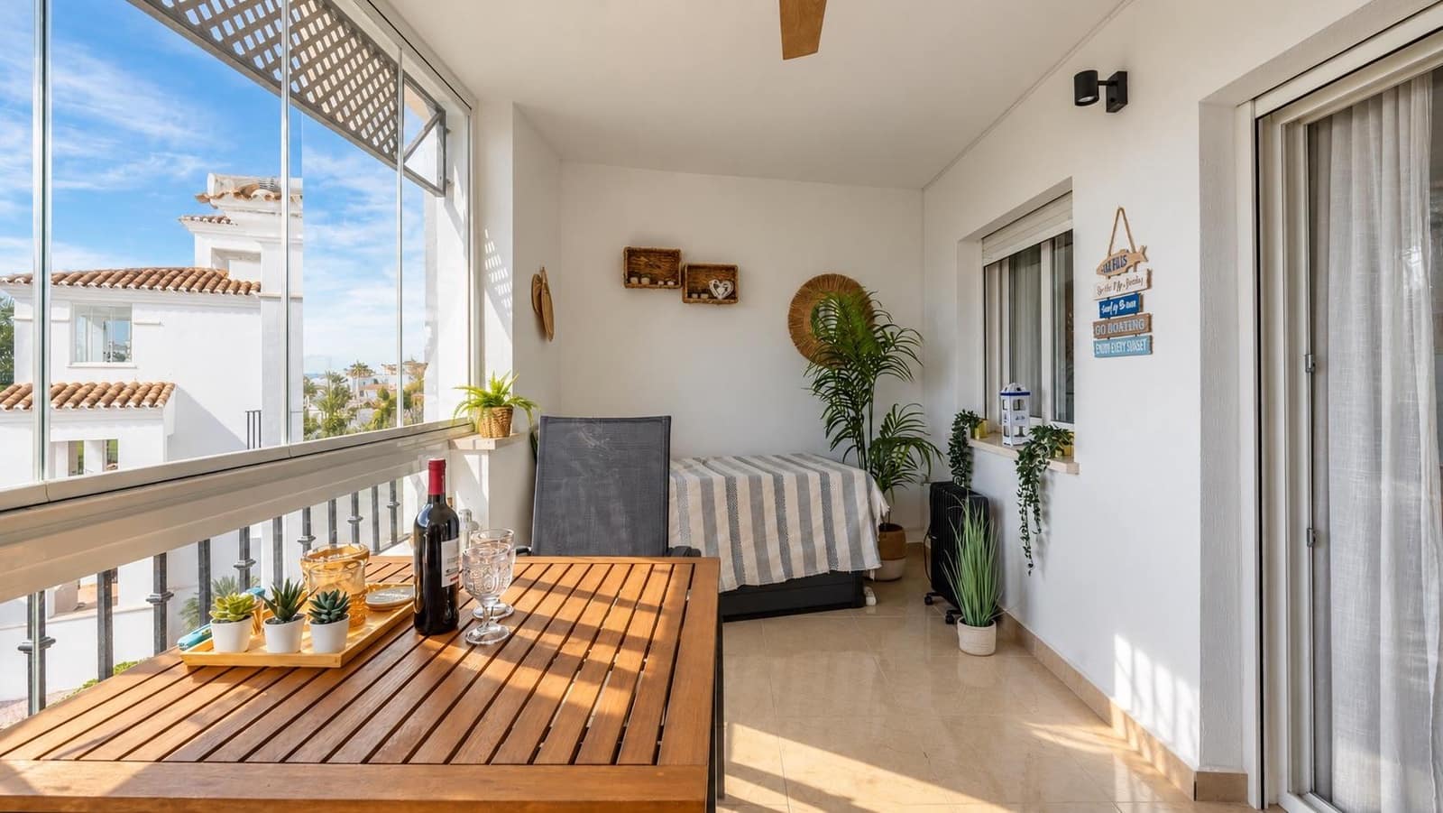 2 Zimmer Apartment zu verkaufen in La Torre Golf Resort mit Pool - 175.000 € (Ref: 10179959)