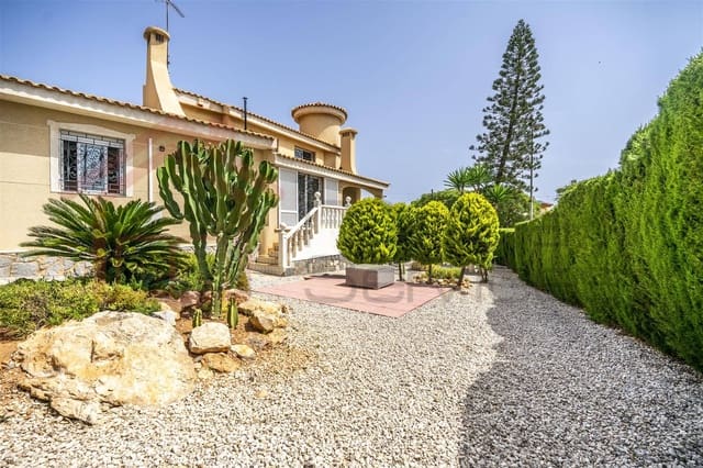 5 bedroom Villa for sale in Cabo de Palos, Cartagena with pool - € 795,000 (Ref: 9097148)