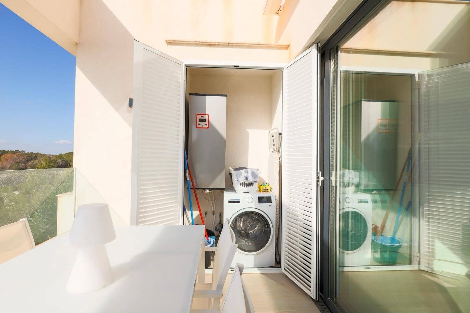 Apartamento de 2 habitaciones en Las Colinas Golf en venta - 369.000 € (Ref: 9104278)