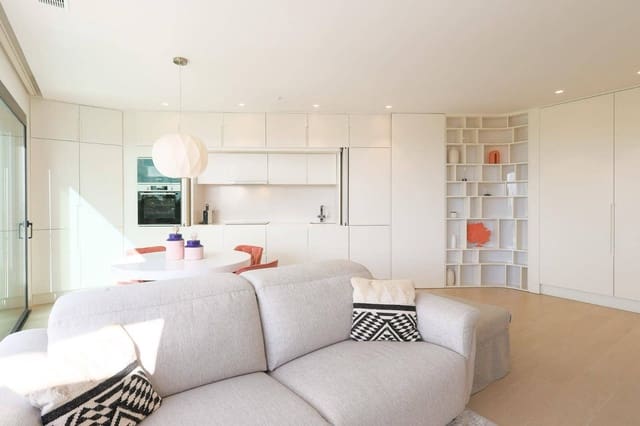 Apartamento de 2 habitaciones en Las Colinas Golf, Orihuela en venta - 369.000 € (Ref: 9104278)