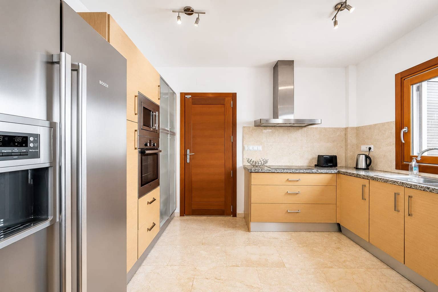4 bedroom Villa for sale in El Valle Golf Resort with pool - € 595,000 (Ref: 9141324)
