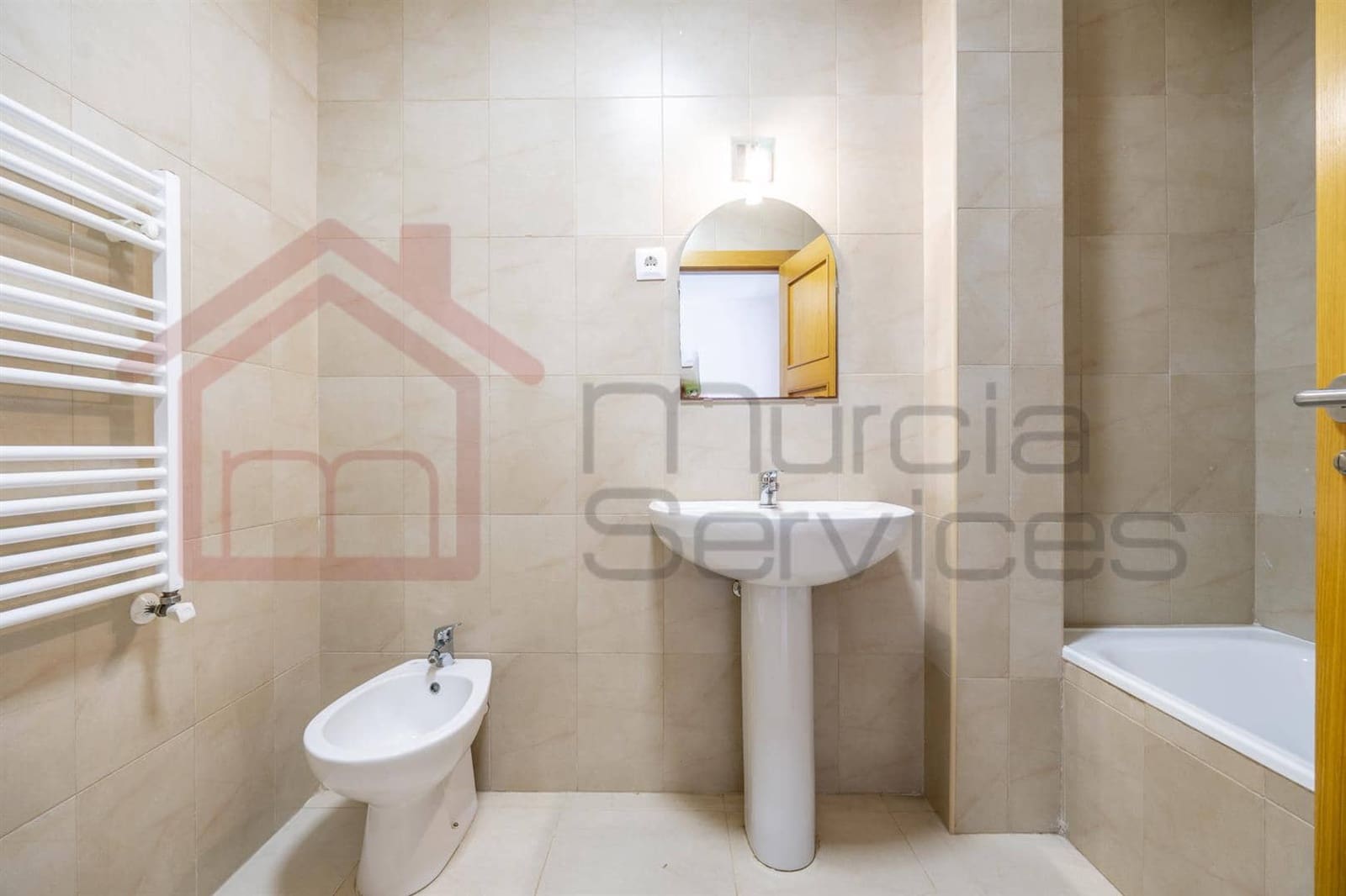 Chalet de 2 habitaciones en Roldan en venta - 235.000 € (Ref: 9159260)