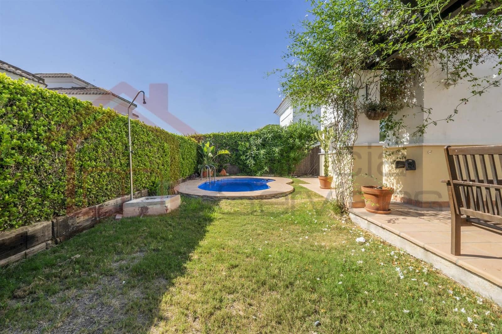 Chalet de 2 habitaciones en Roldan en venta - 235.000 € (Ref: 9159260)