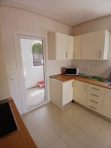 3 sypialnia Willa do wynajęcia w La Torre Golf Resort, Torre-Pacheco z basenem - 1 400 € (Ref: 9192067)