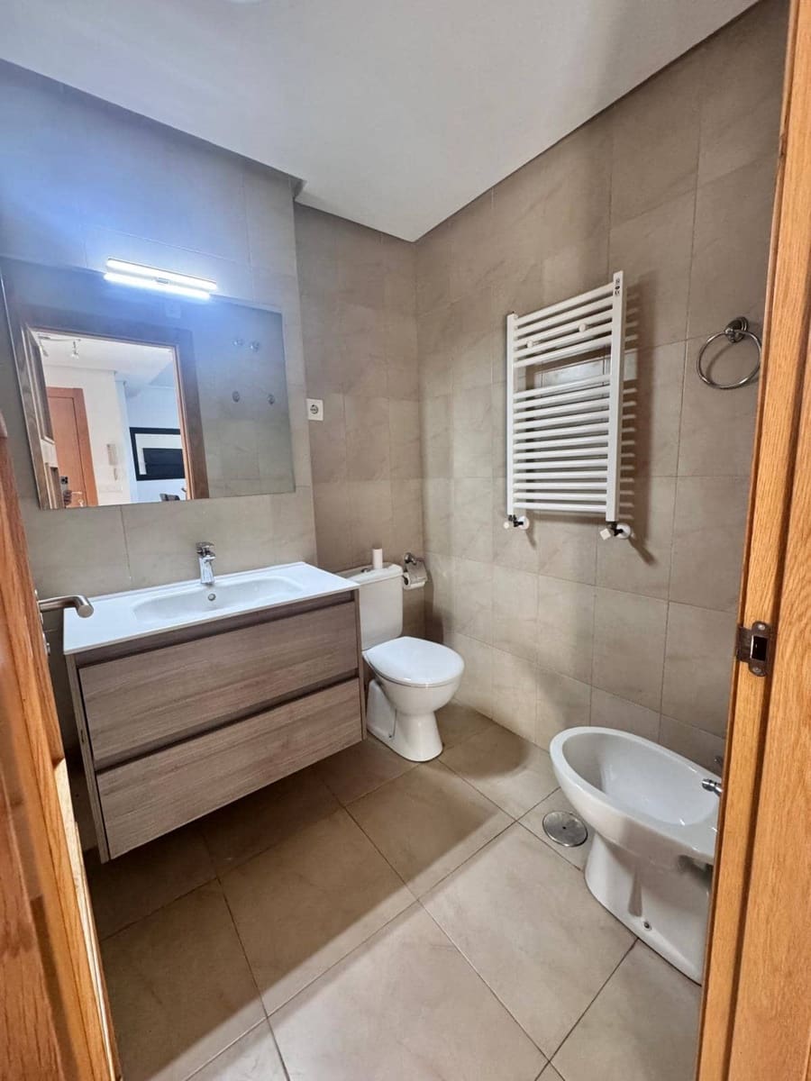 2 makuuhuone Huoneisto vuokrattavana paikassa Los Martinez del Puerto - 650 € (Ref: 9192068)