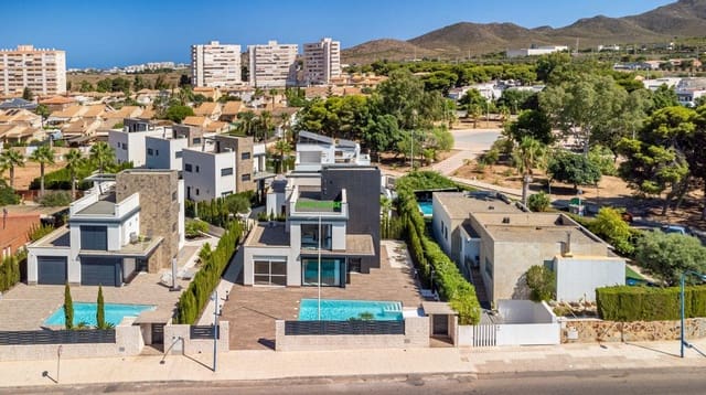 3 sypialnia Willa na sprzedaż w La Manga del Mar Menor - 575 000 € (Ref: 9202197)