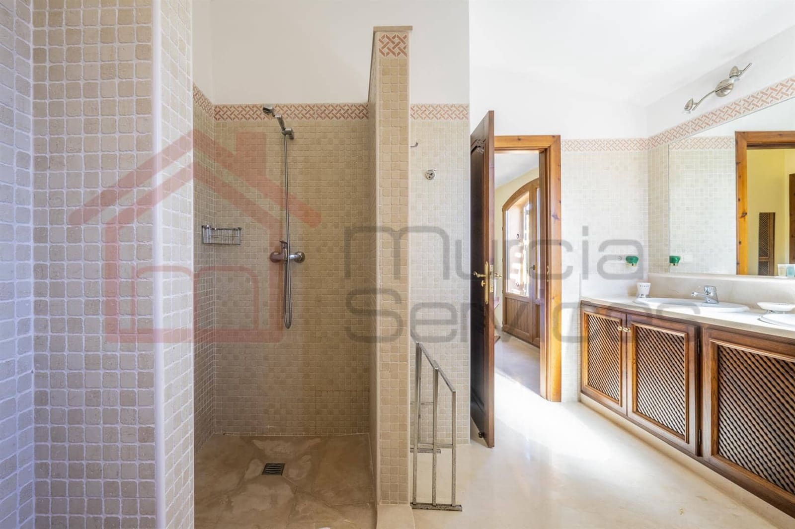 Chalet de 4 habitaciones en La Manga Club en venta - 540.000 € (Ref: 9208085)