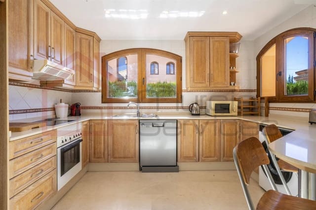 4 Zimmer Villa zu verkaufen in La Manga Club, Cartagena - 540.000 € (Ref: 9208085)