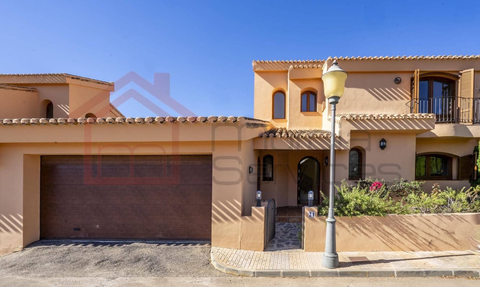 Chalet de 4 habitaciones en La Manga Club en venta - 540.000 € (Ref: 9208085)