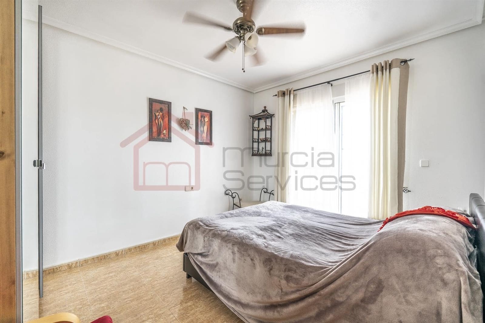 Chalet de 3 habitaciones en Los Alcázares en venta - 285.000 € (Ref: 9257816)