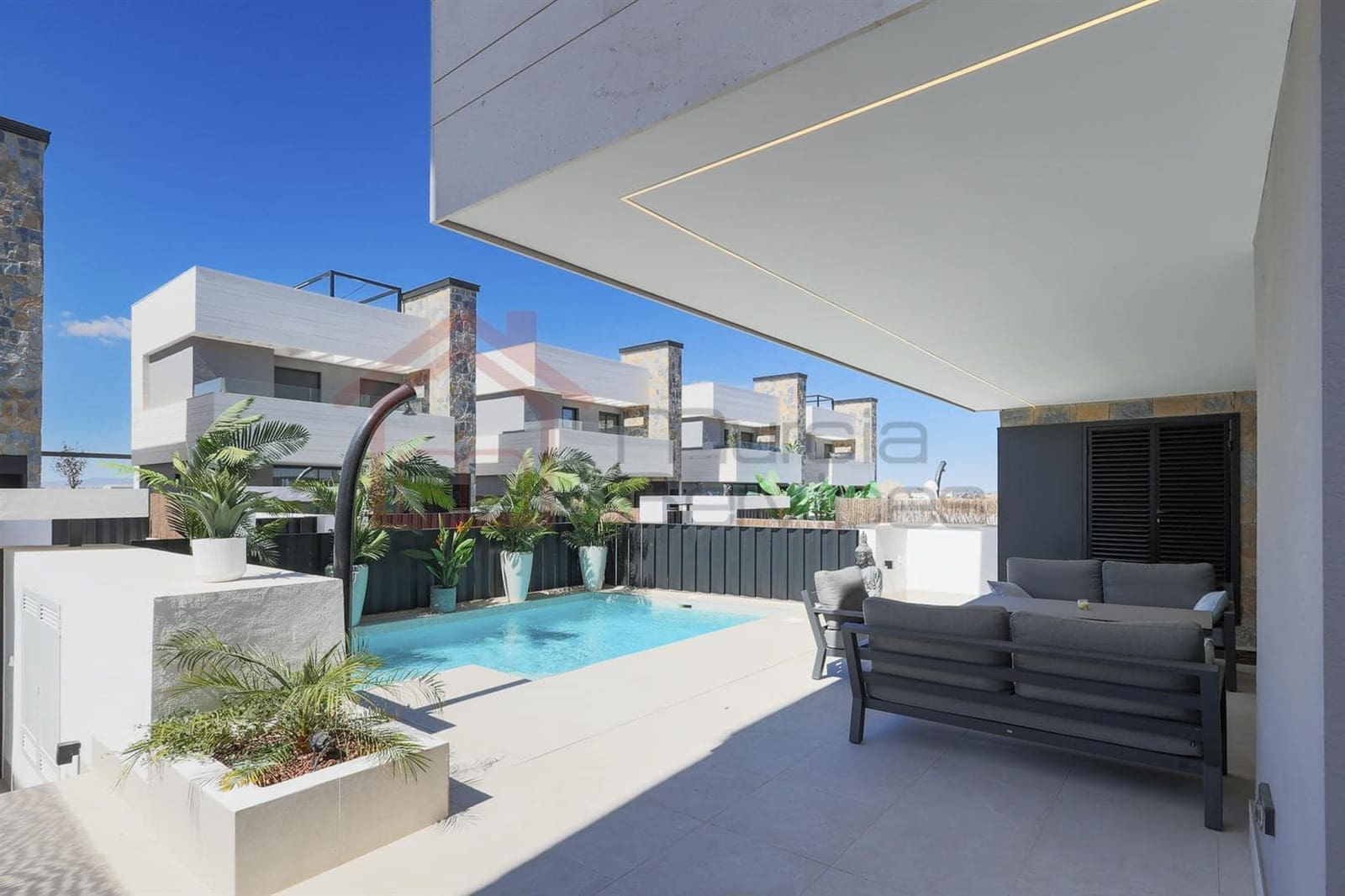 4 bedroom Villa for sale in Torre-Pacheco - € 599,000 (Ref: 9310481)