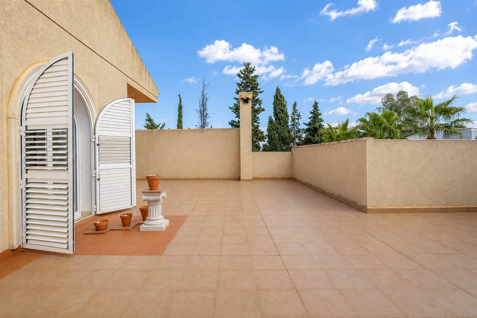 5 bedroom Villa for sale in Gea y Truyols - € 395,000 (Ref: 9393797)