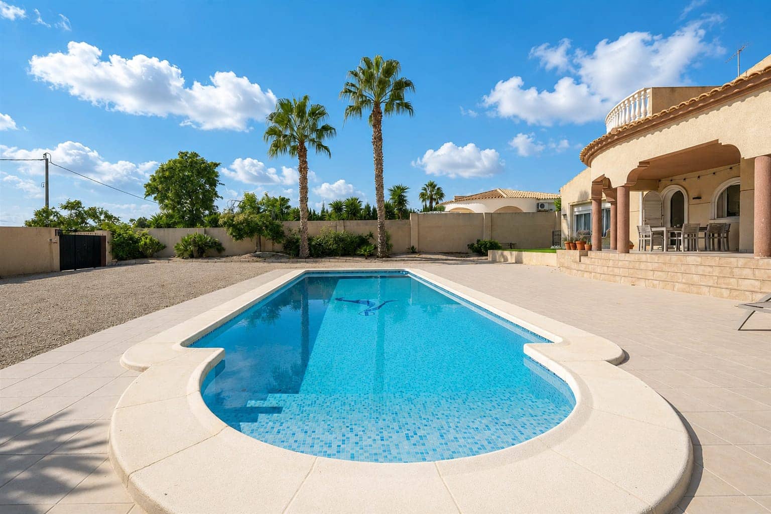 5 bedroom Villa for sale in Gea y Truyols - € 395,000 (Ref: 9393797)